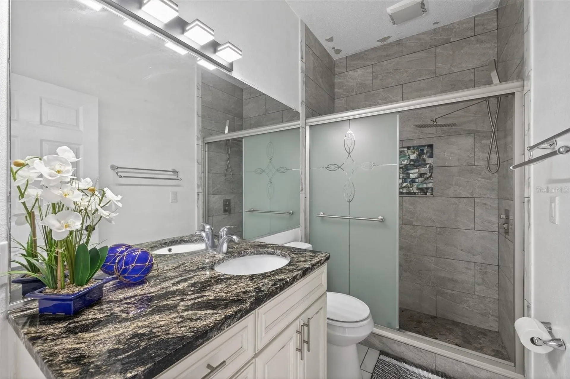 4613 Mariner Boulevard Spring Hill FL 34609