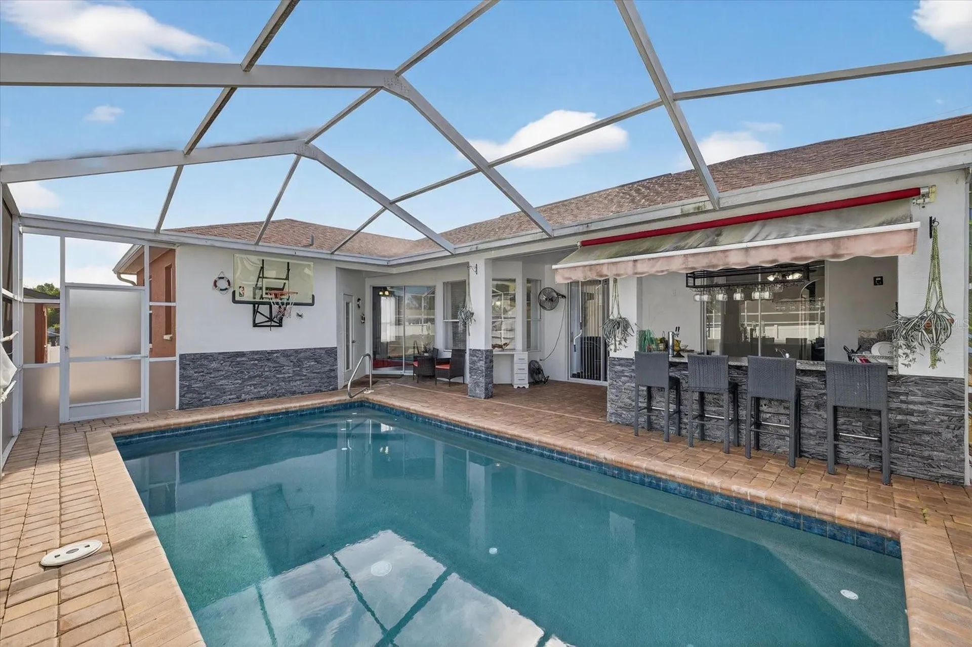 4613 Mariner Boulevard Spring Hill FL 34609