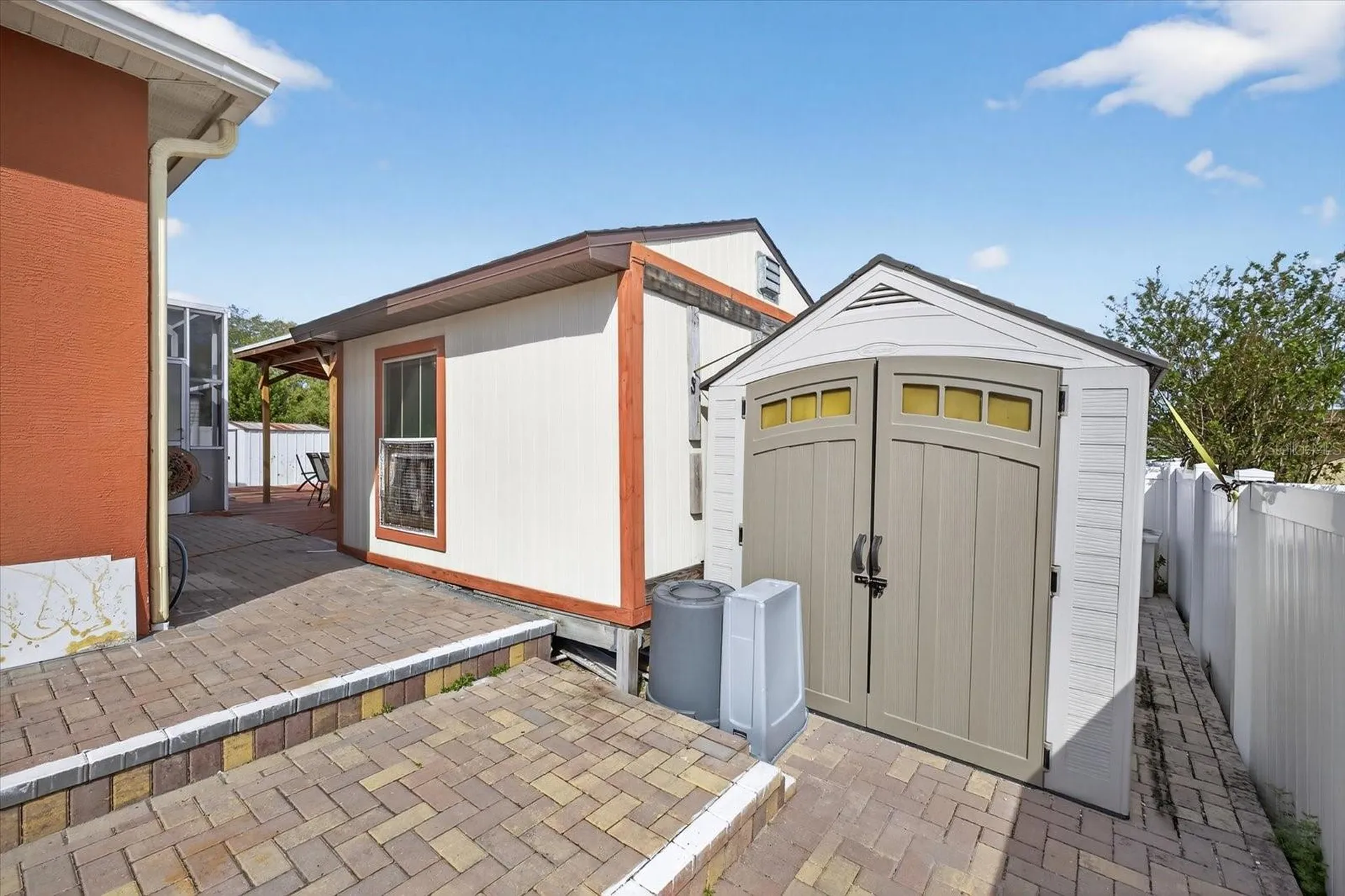 4613 Mariner Boulevard Spring Hill FL 34609