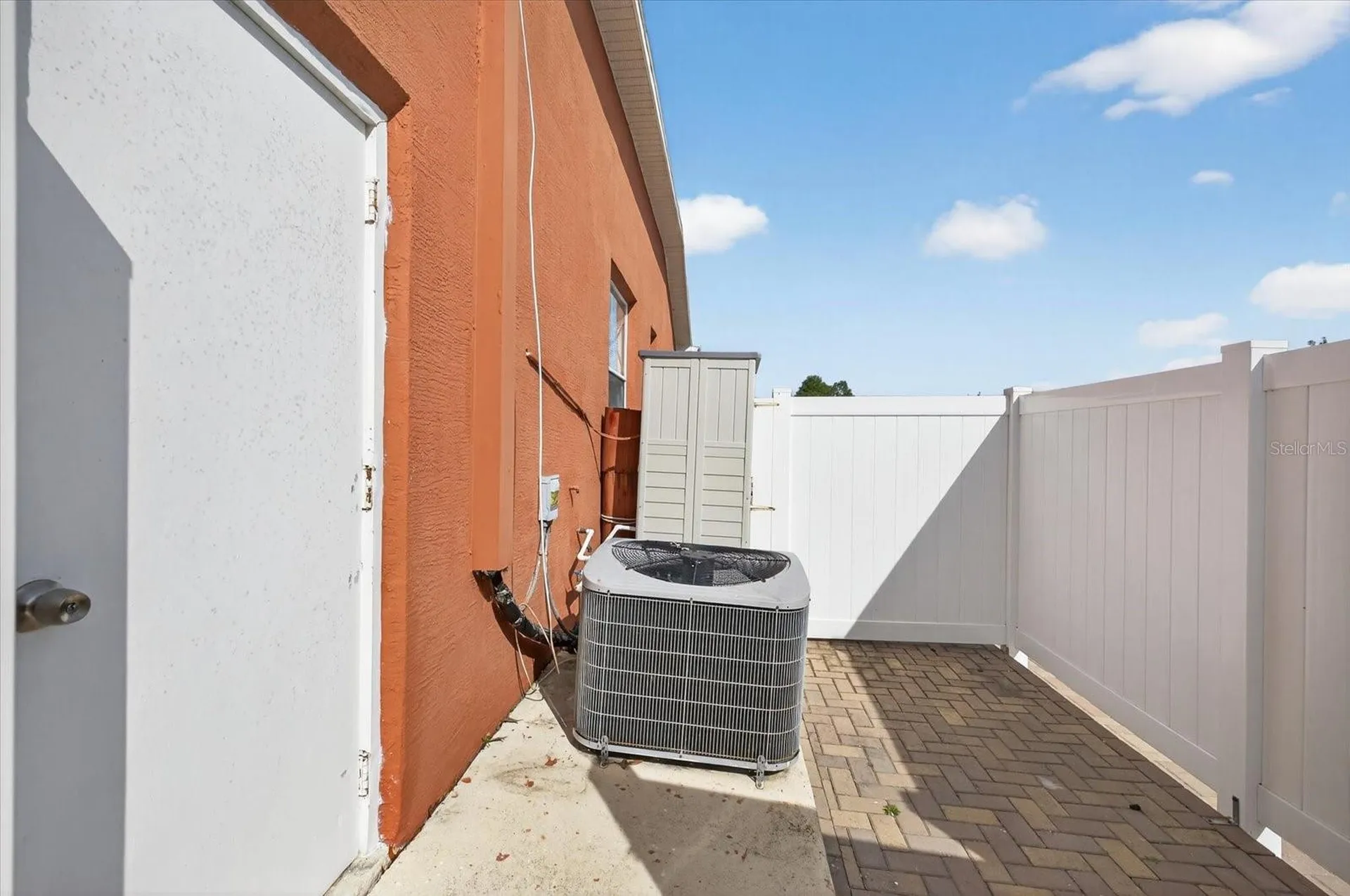 4613 Mariner Boulevard Spring Hill FL 34609
