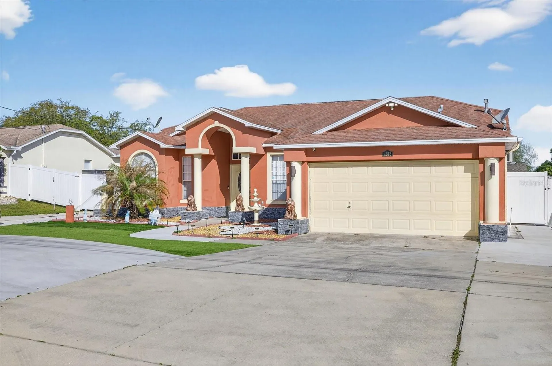 4613 Mariner Boulevard Spring Hill FL 34609