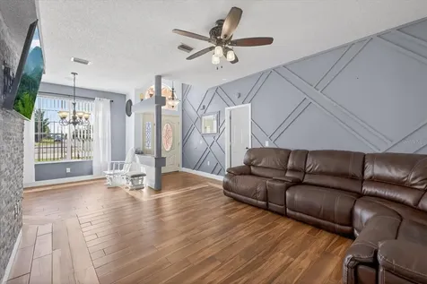 4613 Mariner Boulevard Spring Hill FL 34609