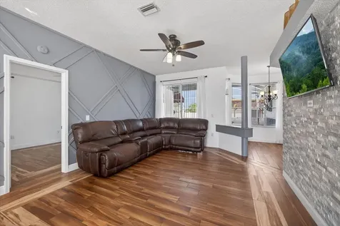4613 Mariner Boulevard Spring Hill FL 34609