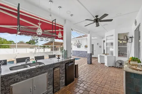 4613 Mariner Boulevard Spring Hill FL 34609