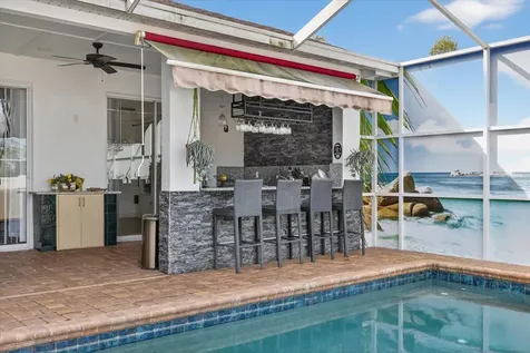 4613 Mariner Boulevard Spring Hill FL 34609