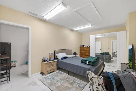 4613 Mariner Boulevard Spring Hill FL 34609