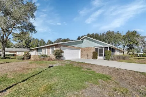 2400 S Glen Eagles Drive Deland FL 32724