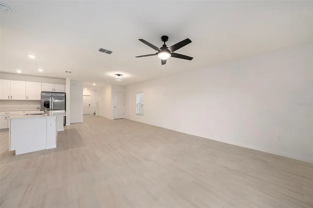 35233 Gravelly Drive Zephyrhills FL 33541