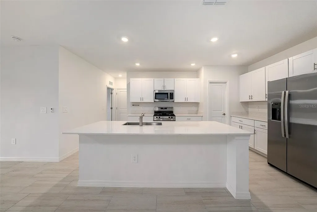 35233 Gravelly Drive Zephyrhills FL 33541