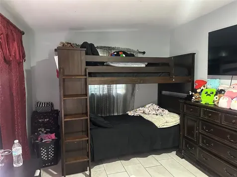 1525 7th Avenue Drive E Bradenton FL 34208