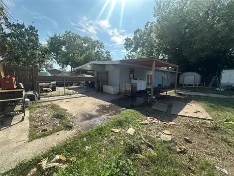 1525 7th Avenue Drive E Bradenton FL 34208