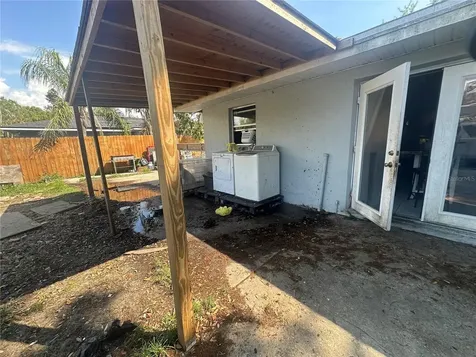 1525 7th Avenue Drive E Bradenton FL 34208