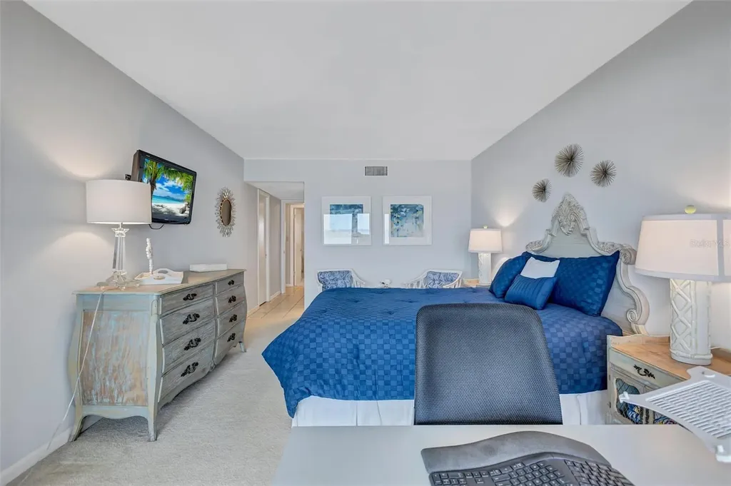 6140 Midnight Pass Road Sarasota FL 34242
