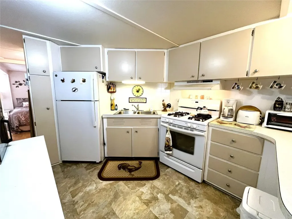 1807 Iowa Avenue Bradenton FL 34207