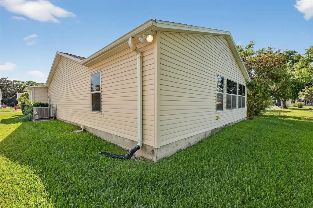 930 Camino Del Rey Drive The Villages FL 32159