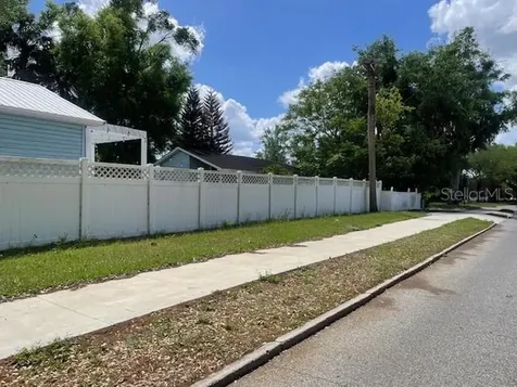 5419 9th Zephyrhills FL 33542