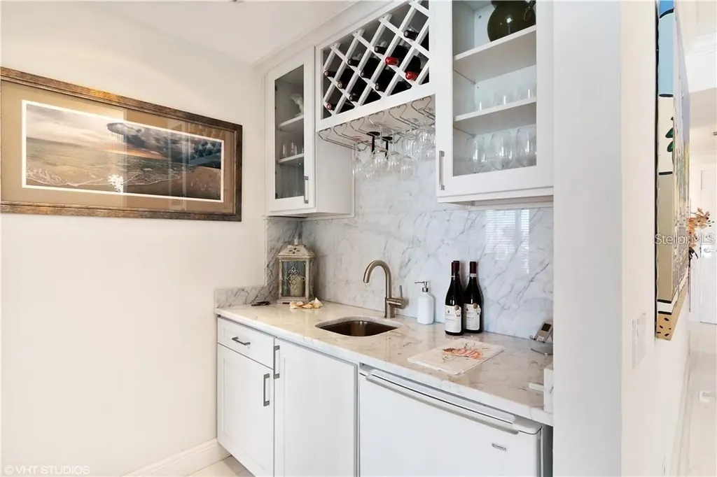 615 Dream Island Road Longboat Key FL 34228
