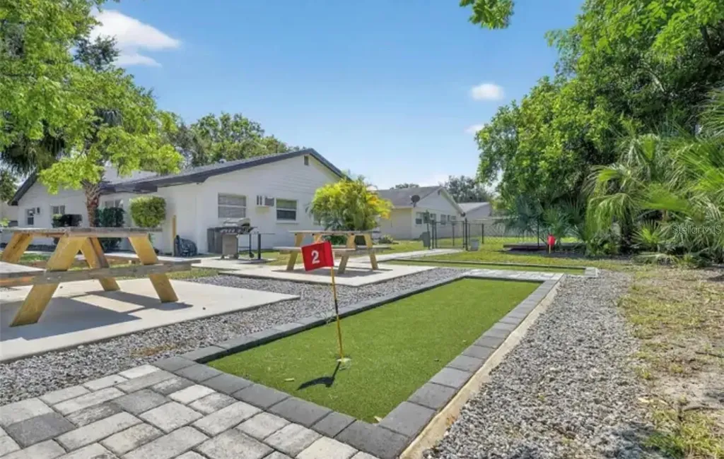 4513 W Mcelroy Avenue Tampa FL 33611