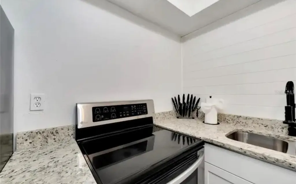 4513 W Mcelroy Avenue Tampa FL 33611