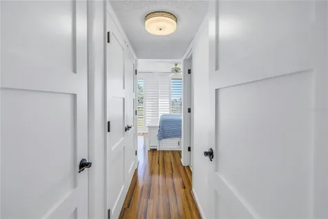 2795 Kipps Colony Drive S St Petersburg FL 33707