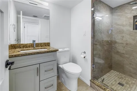 2795 Kipps Colony Drive S St Petersburg FL 33707