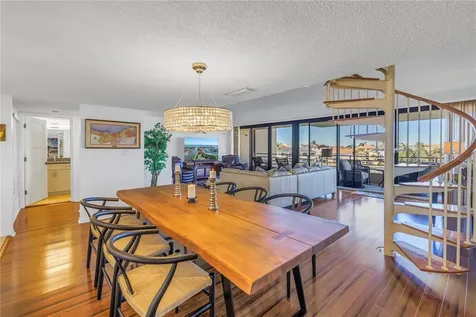 2795 Kipps Colony Drive S St Petersburg FL 33707