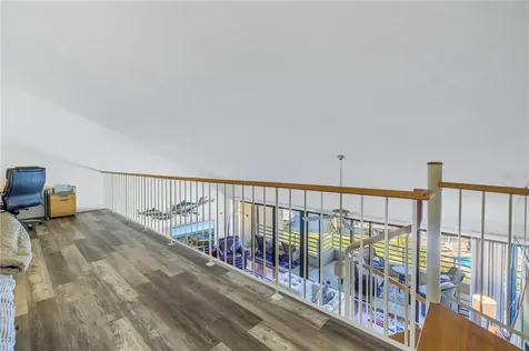 2795 Kipps Colony Drive S St Petersburg FL 33707