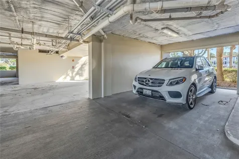 2795 Kipps Colony Drive S St Petersburg FL 33707