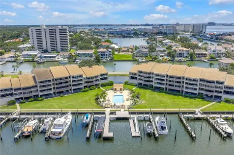 2795 Kipps Colony Drive S St Petersburg FL 33707