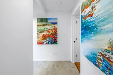 2795 Kipps Colony Drive S St Petersburg FL 33707