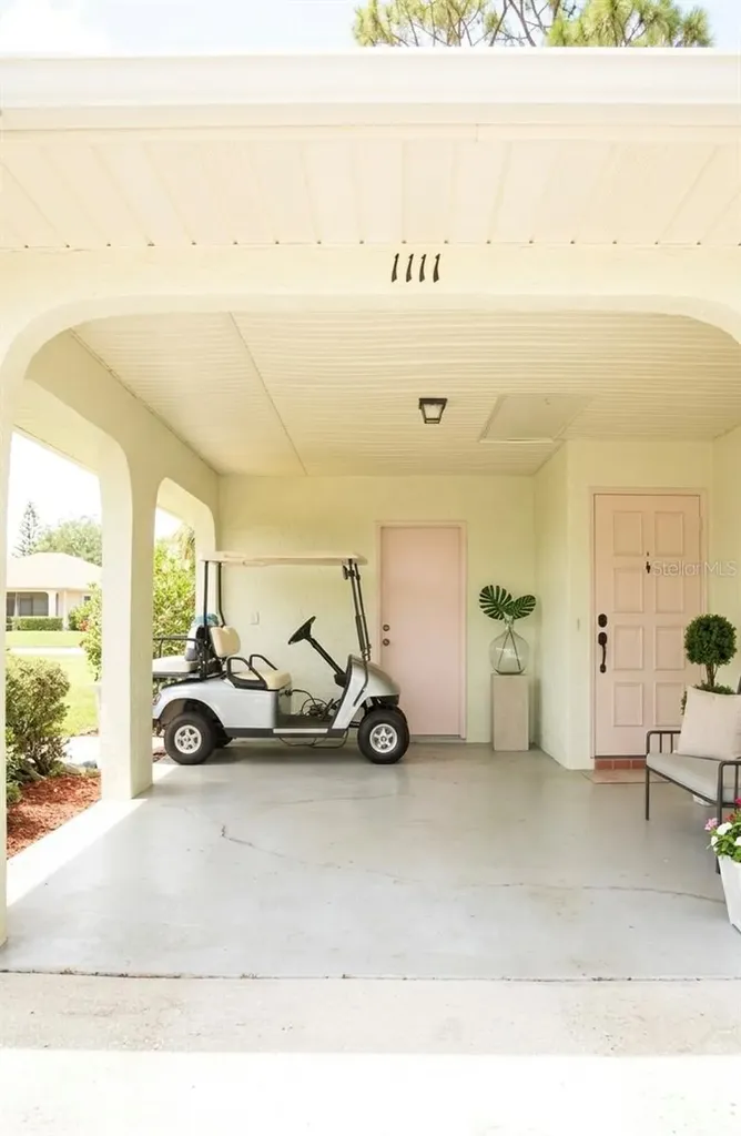 1111 Harefield Circle Sun City Center FL 33573