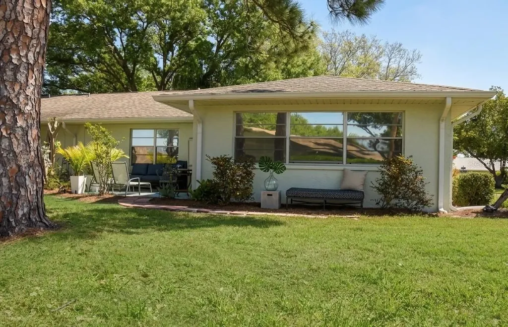 1111 Harefield Circle Sun City Center FL 33573