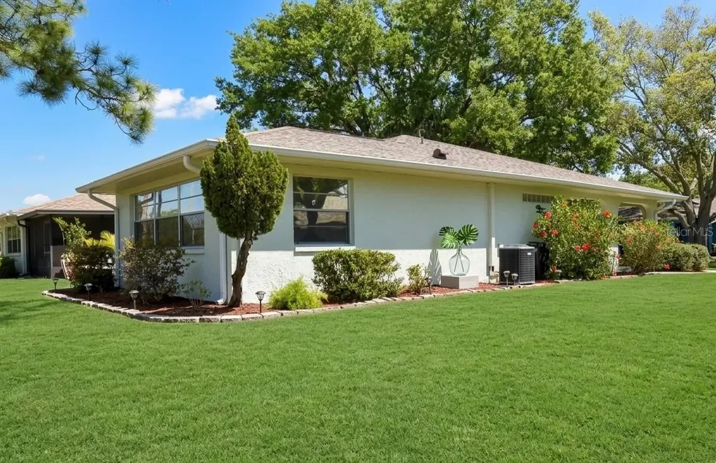 1111 Harefield Circle Sun City Center FL 33573