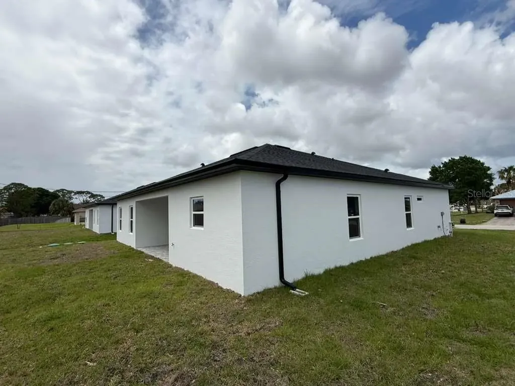 438 Awin Circle SE Palm Bay FL 32909