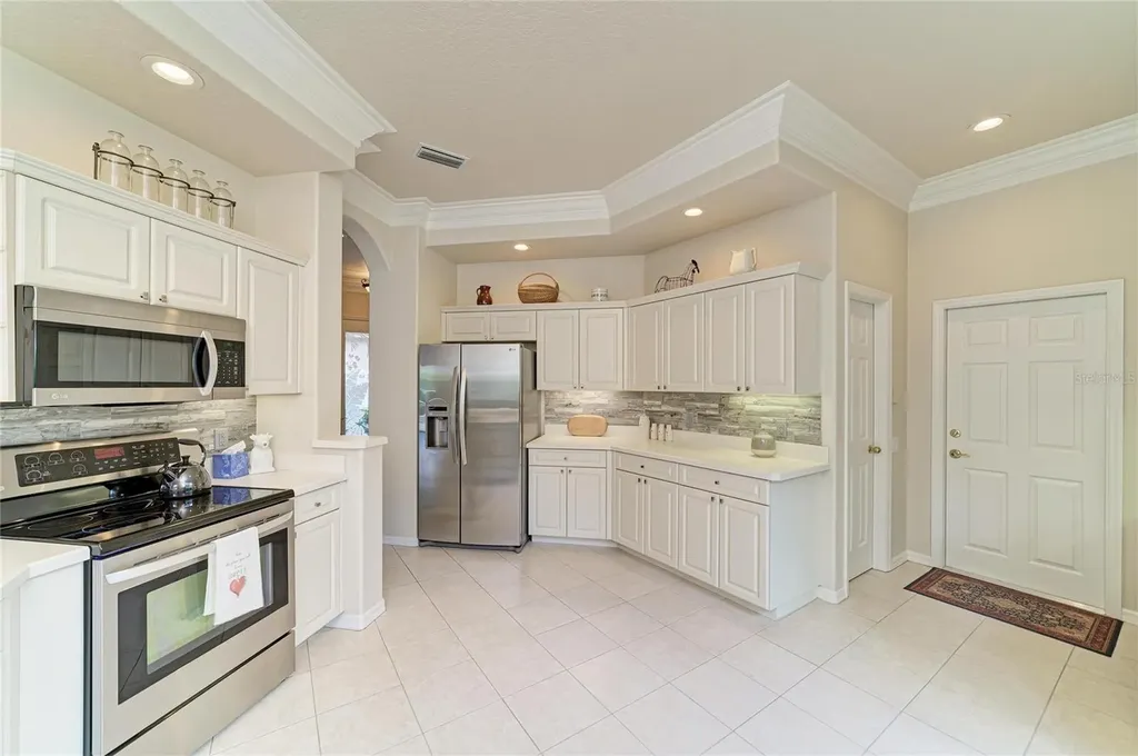 8778 49th Terrace E Bradenton FL 34211