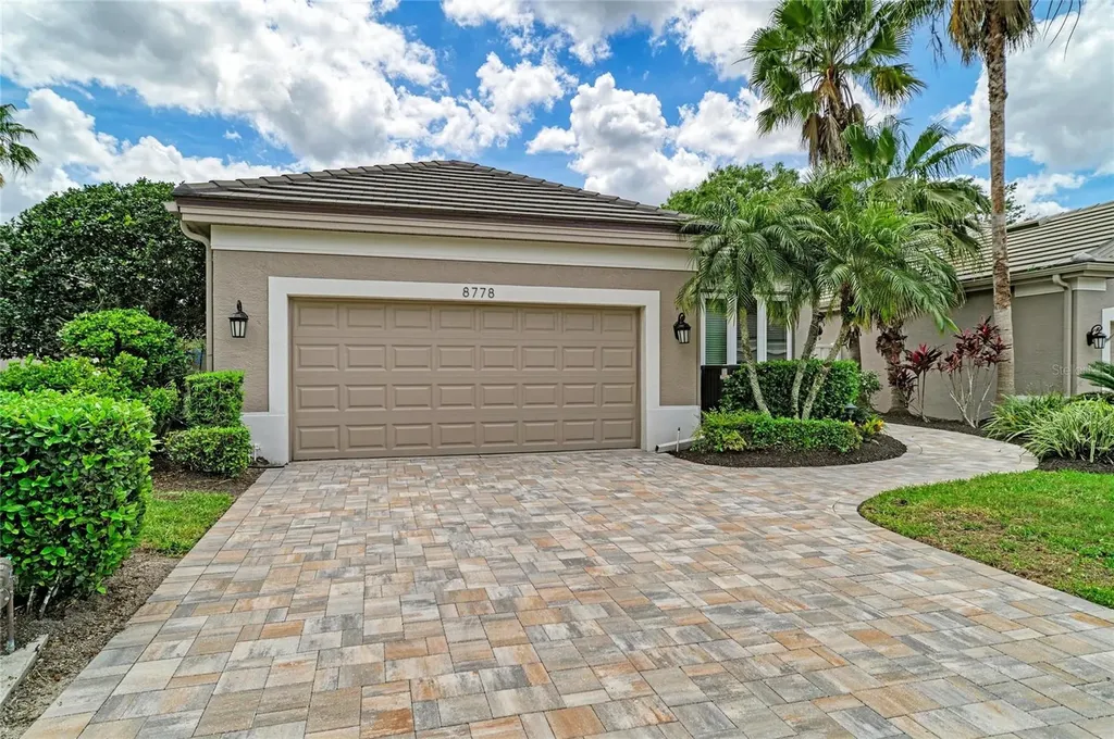 8778 49th Terrace E Bradenton FL 34211
