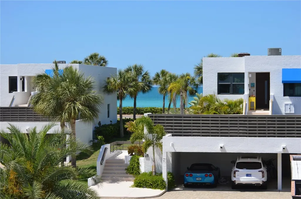 706 Bayport Way Longboat Key FL 34228