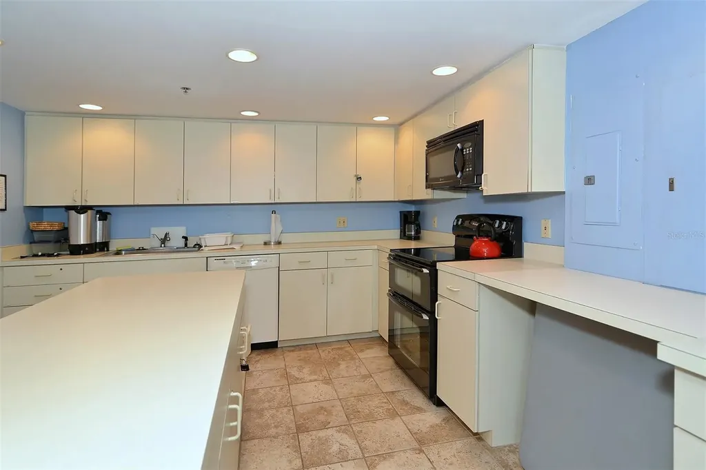 706 Bayport Way Longboat Key FL 34228