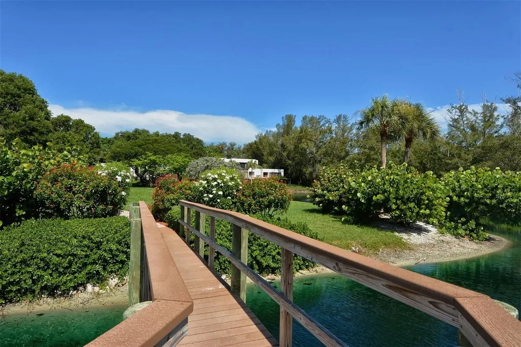 706 Bayport Way Longboat Key FL 34228