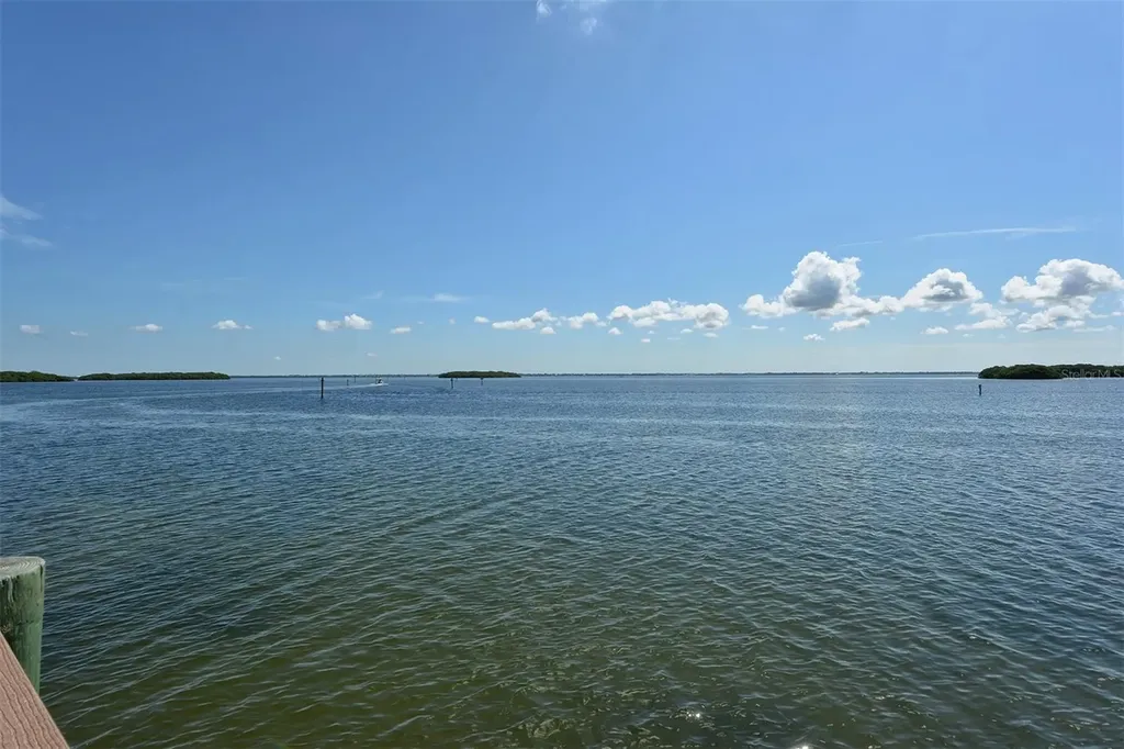 706 Bayport Way Longboat Key FL 34228