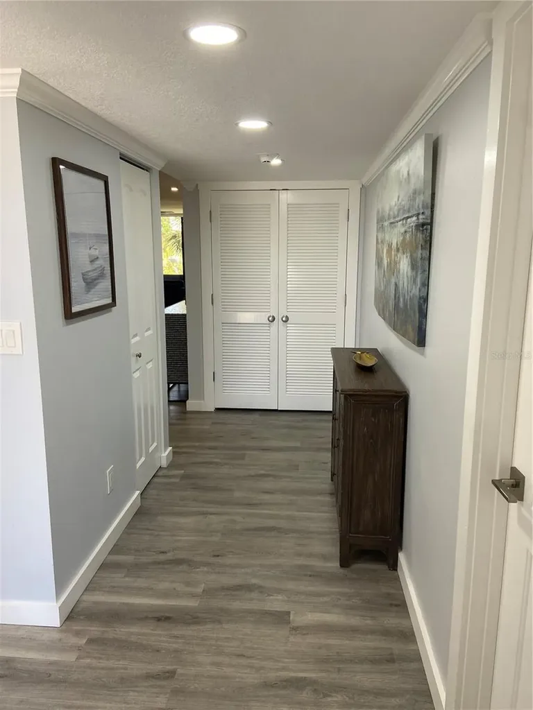 706 Bayport Way Longboat Key FL 34228