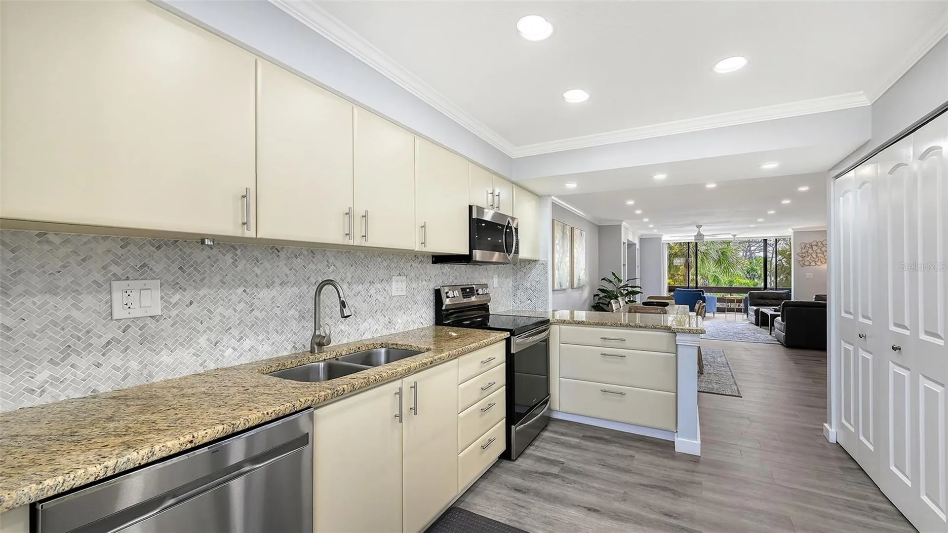 706 Bayport Way Longboat Key FL 34228
