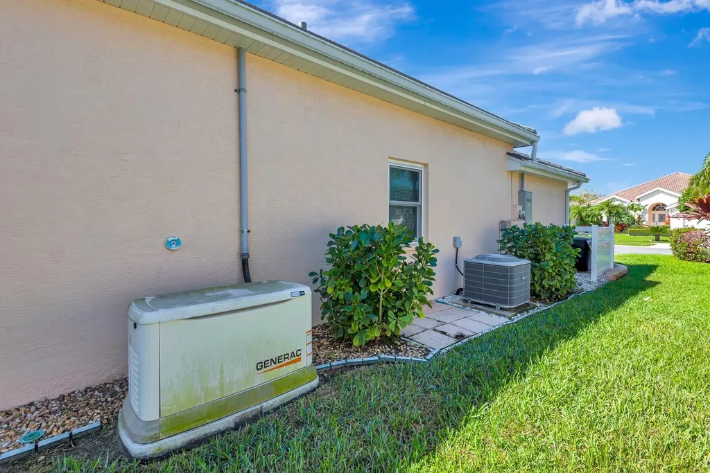 6835 Winslow Street Sarasota FL 34243