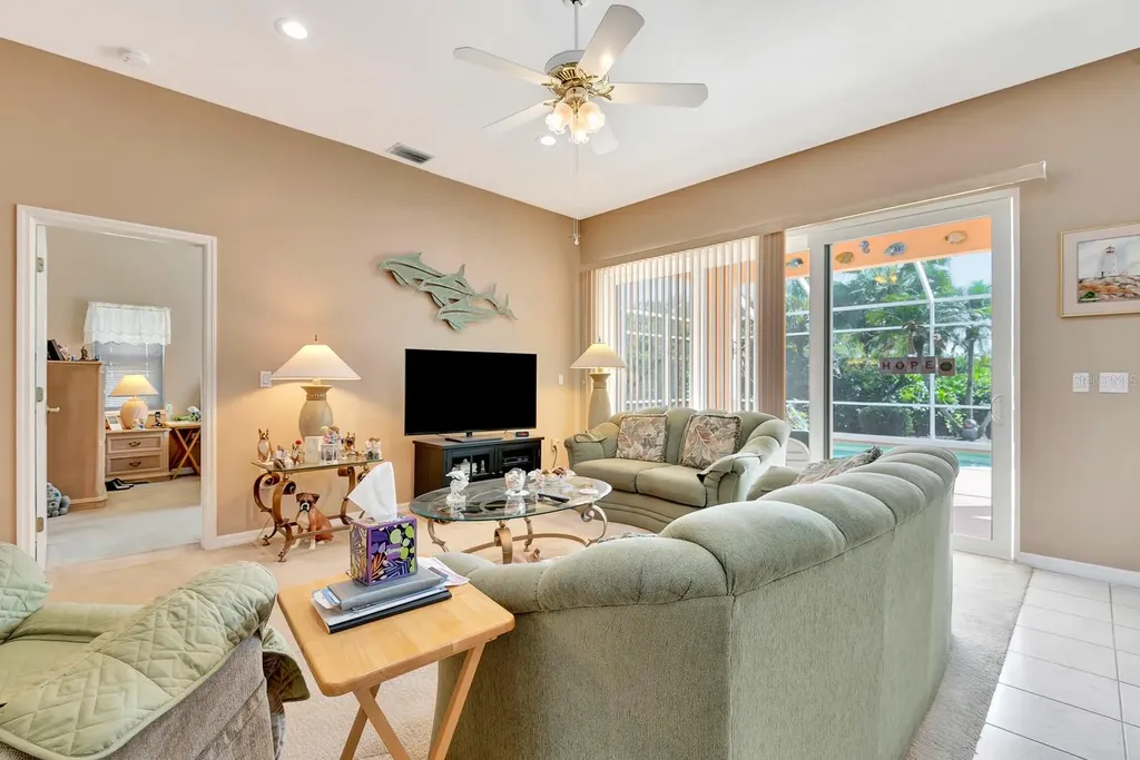 6835 Winslow Street Sarasota FL 34243