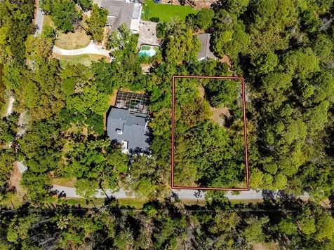 9753 78th Avenue N Seminole FL 33777