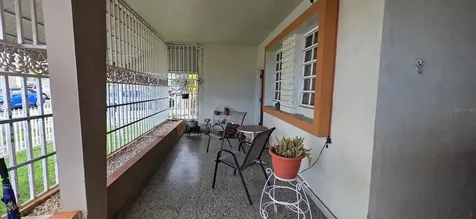 Calle 17 Y 10 Extension Villa Rica Bayamon PR 00956