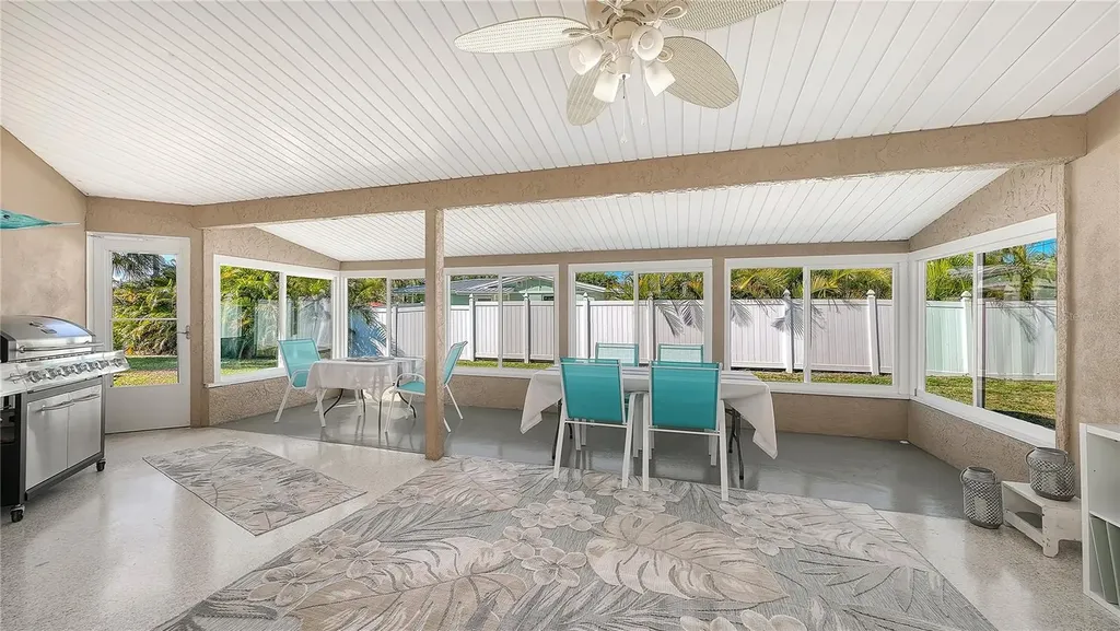 6620 Avenue C Sarasota FL 34231