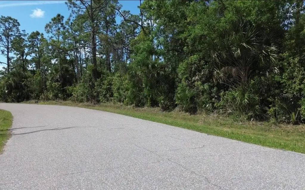 5101 Hopkins Avenue Port Charlotte FL 33981