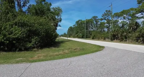5101 Hopkins Avenue Port Charlotte FL 33981