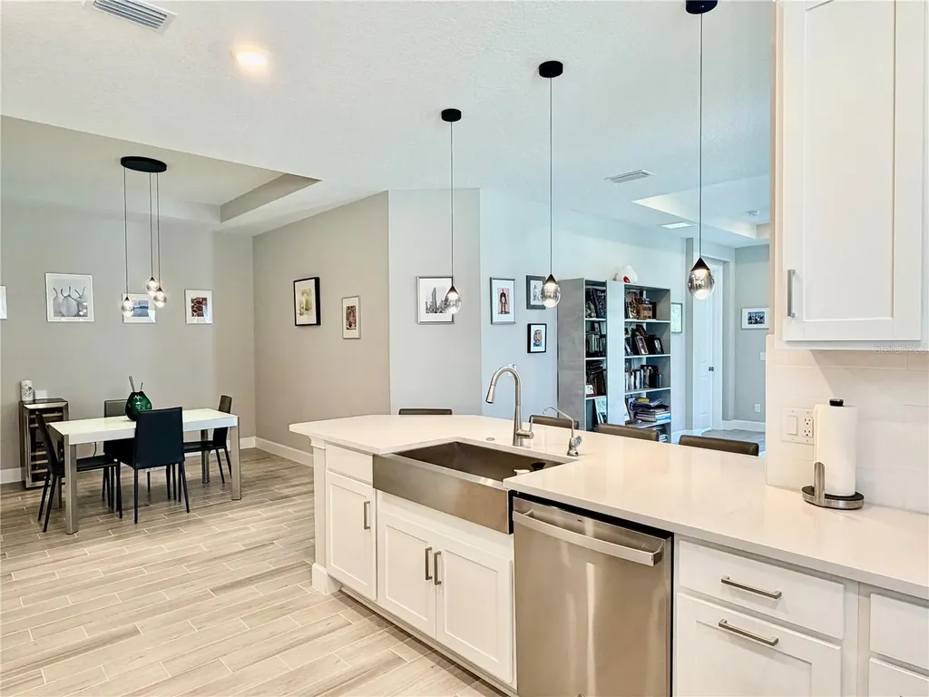 6111 Mesa Glen Bradenton FL 34203